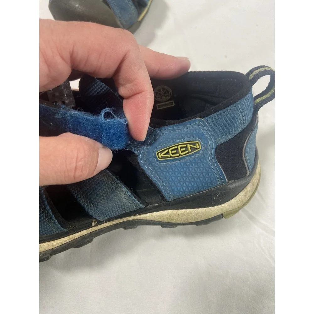 Keen Boys Newport Neo H2 Sandals Size 2 Waterproof Hiking Camping Outdoors